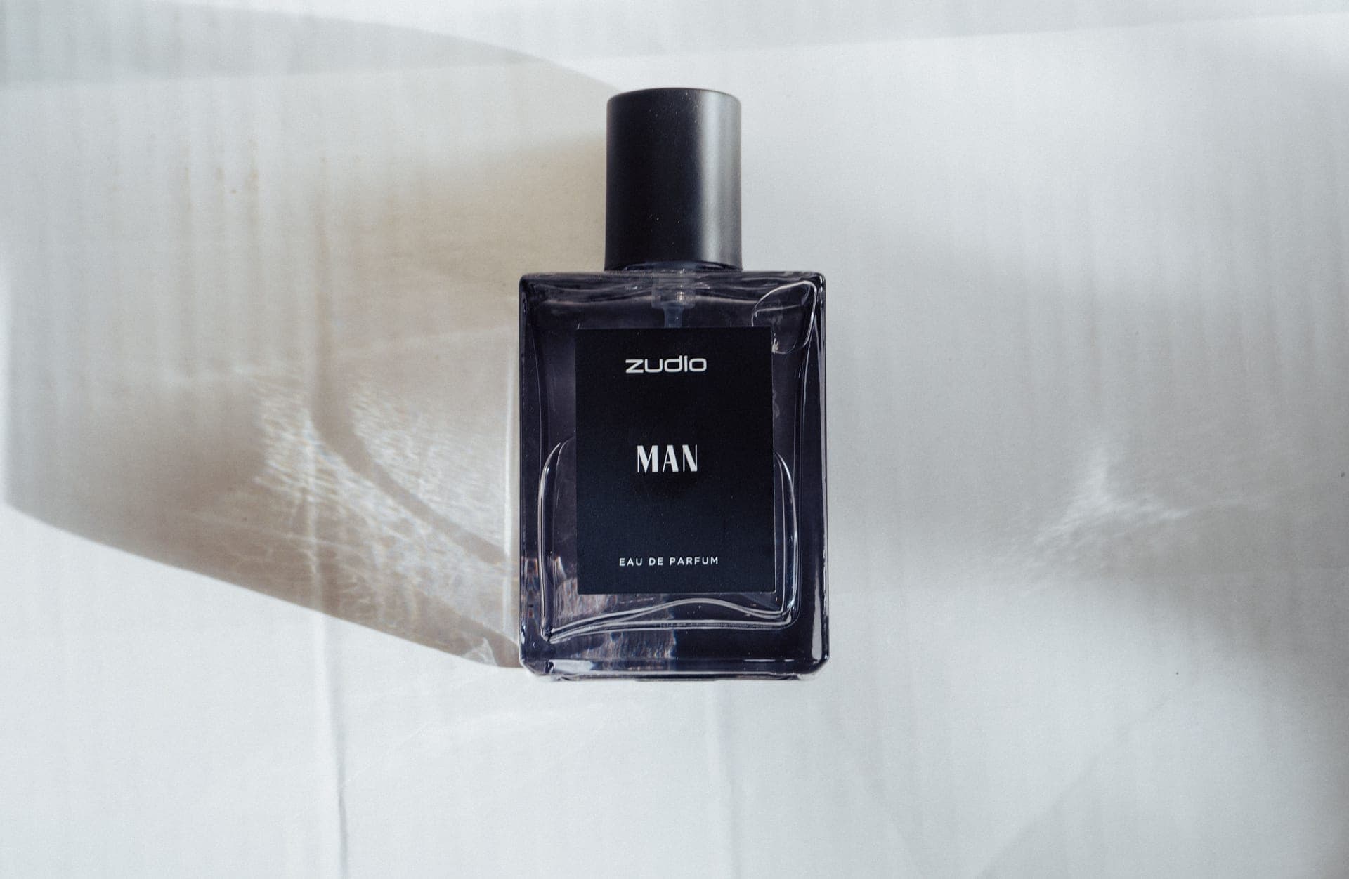 How to apply cologne (the right way)